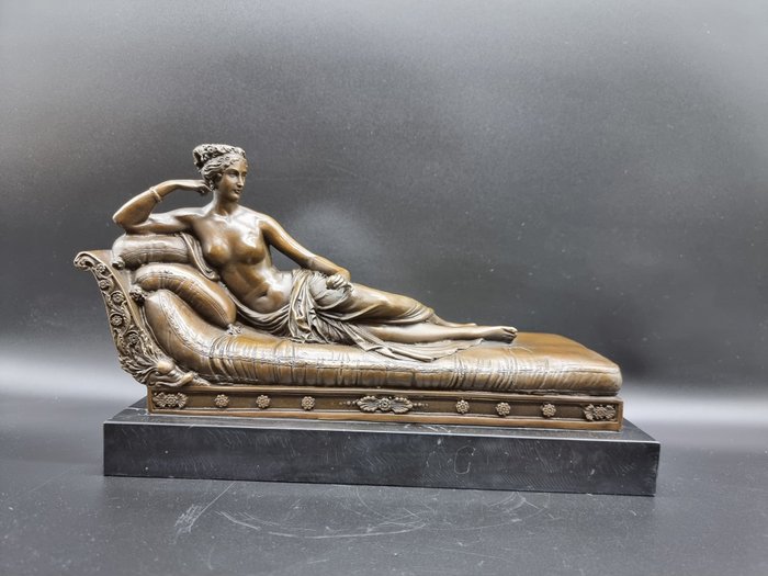 XL bronzen Pauline Bonaparte-beeld – Brons, Marmer