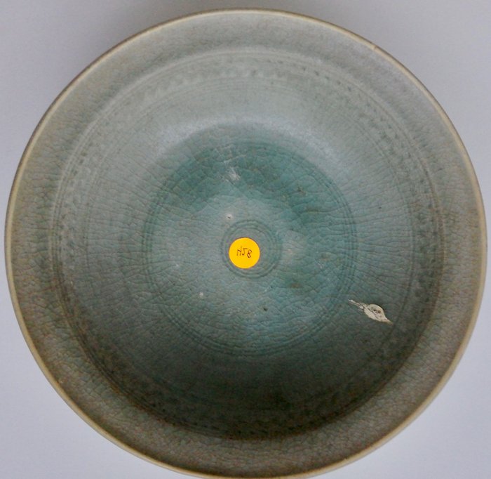 Piatto (1) - Ceramica - Large Longquan Celadon dish from shipwreck Royal Nanhai cargo and Sten Sjöstrand collection - Tailandia - XV secolo        