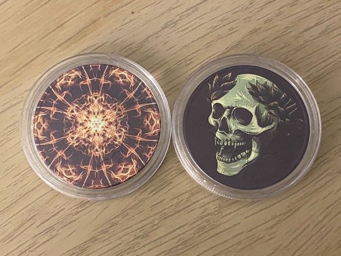 Canada. 5 Dollars 2022 – Maple Leaf „Skull Rosary and Pentagram - Colorized -  2 x 1 Oz