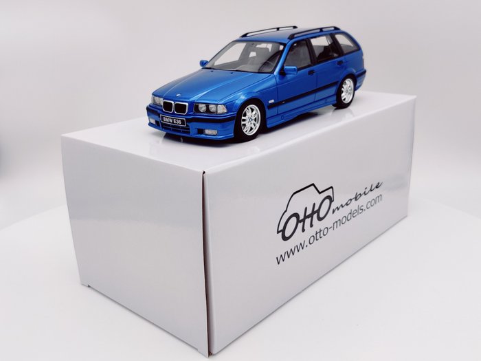 Otto Mobile - 1:18 - BMW 3-Serie  E36 Touring M Pack Blue