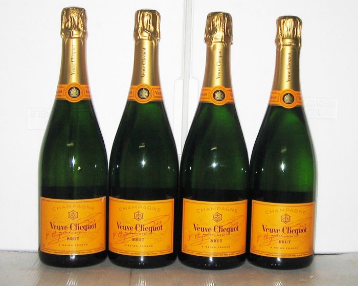Veuve Clicquot, "Carte Jaune" - Champagne Brut - 4 Flessen (0.75 liter)