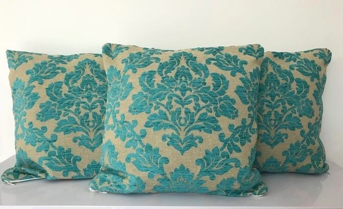 set of three cushions manufactured by San leucio cannatè with turquoise chenille medallions - Cushion