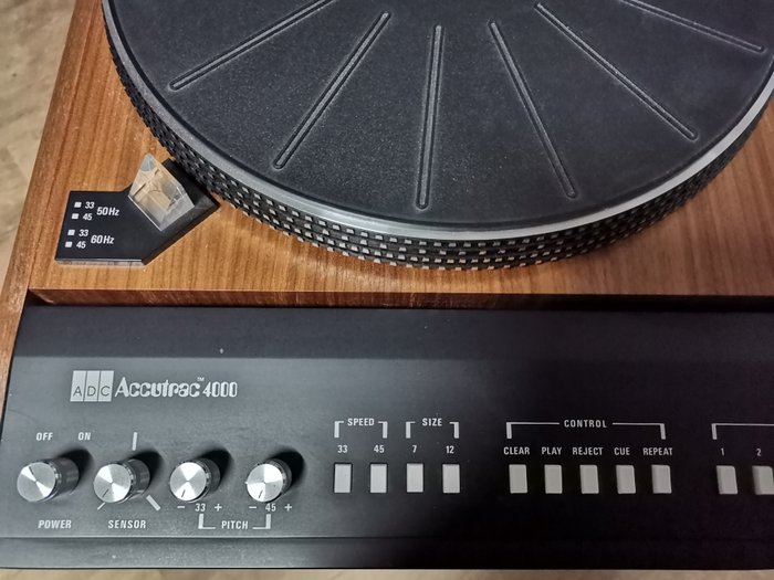 Vintage ADC Accutrac 4000 Turntable w/ Auto Track 