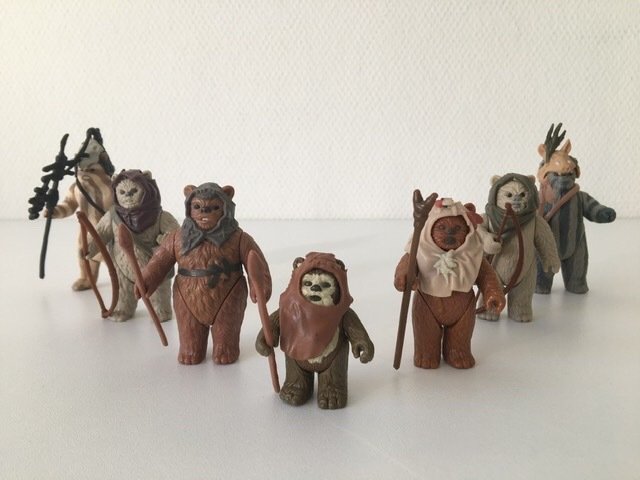 Star Wars Episode VI: Return of the Jedi - Kenner - Action figure - Vintage - 1983 - Ewok Army with 7 original figures!