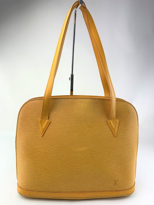 Louis Vuitton - Pallas Handbag - Catawiki