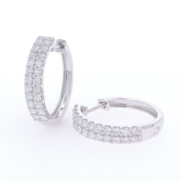 Preview of the first image of 14 kt. White gold - Earrings - 0.75 ct Diamond.
