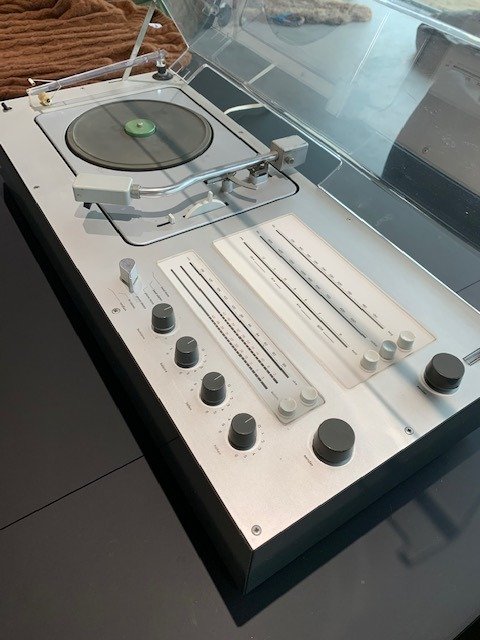 GRAMMOFON, Audio 310, Braun. Design Dieter Rams. 1970-tal. - Bukowskis