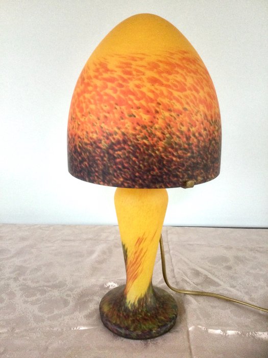 lampada a fungo (1) - vetro fuso