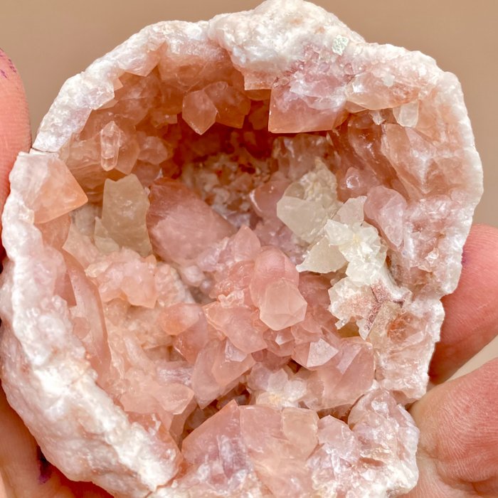 ÚNICO >> geoda de cuarzo rosa - 7×7×5 cm - 165 g