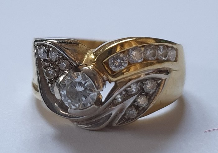 Preview of the first image of Leo Pizzo - 18 kt. Yellow gold - Ring - 0.28 ct Diamond - Diamonds.