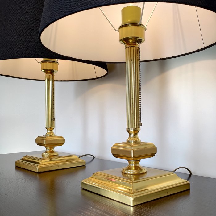 A Pair Of Vintage Brass Table Lamps In, Old Antique Brass Table Lamps