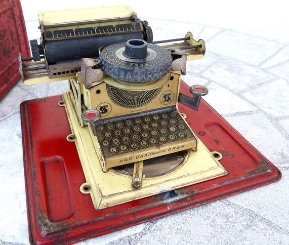 GSN Junior Model 3 Toy Typewriter 