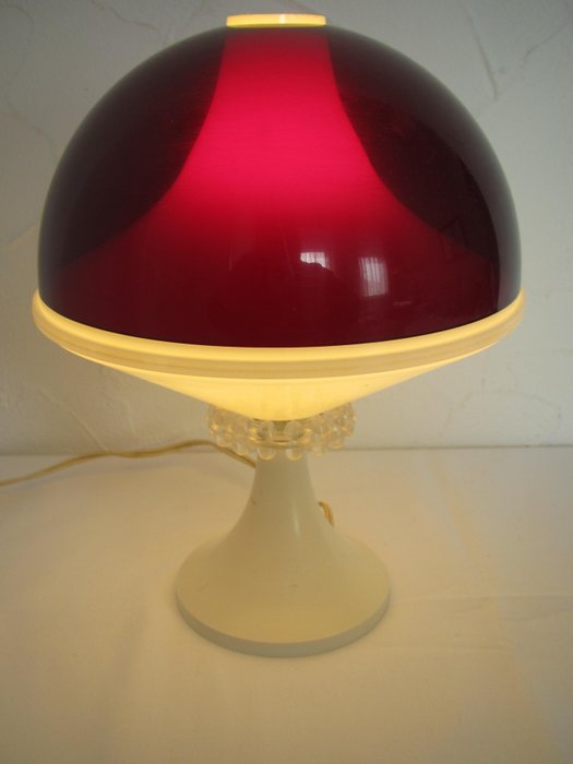 Small Space Age Table Lamp With Purple, Small Plastic Lamp Shades