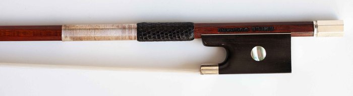 Emile Ouchard - 4/4 violin bow - Musical bow - France - 1920