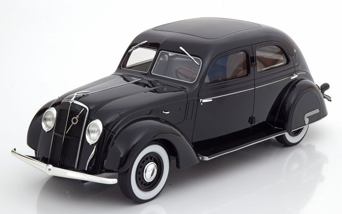 Preview of the first image of BoS-Models - 1:18 - Volvo PV36 Carioca 1935 - Limited Edition 252 pcs..