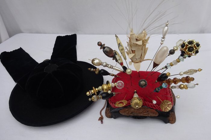 Épingles à chapeau antiques - coussin d'épingles antique - chapeau antique (30) - Bois, Tissu - Métal - Matériaux divers - Velours