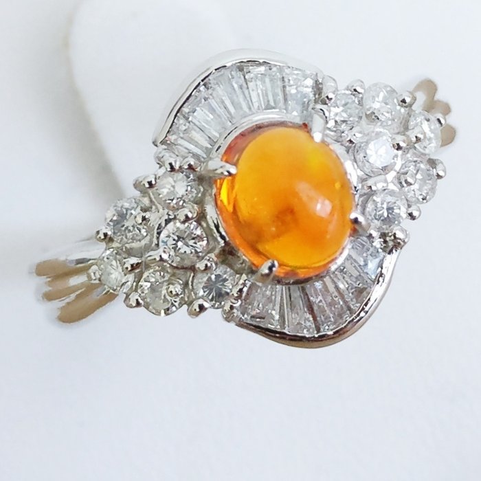 900 Platinum - Ring - 1.49 ct Fire Opal - Diamond Jewellery Pre-owned Women's Jewellery for sale  