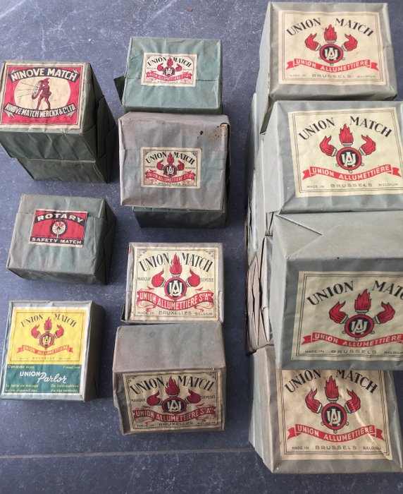 union match bruxelles, Belgique - 24 paquets de 10 boîtes d'allumettes 1950-1960 - bois-papier 6 modèles différents RARE 10 boites en bois sous emballage papier