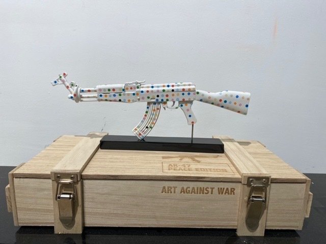 Van Apple - Art Against War - Damien Hirst Dots Amex AK-47