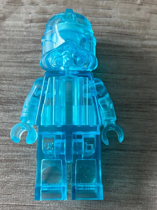 Genuine LEGO Star Wars Dark Blue Clone Trooper Prototype Minifigure RARE 