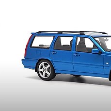 DNA Collectibles 1:18 – Modelauto – Volvo V70 R – Generation 1 – Metallic blauw – Limited edition!