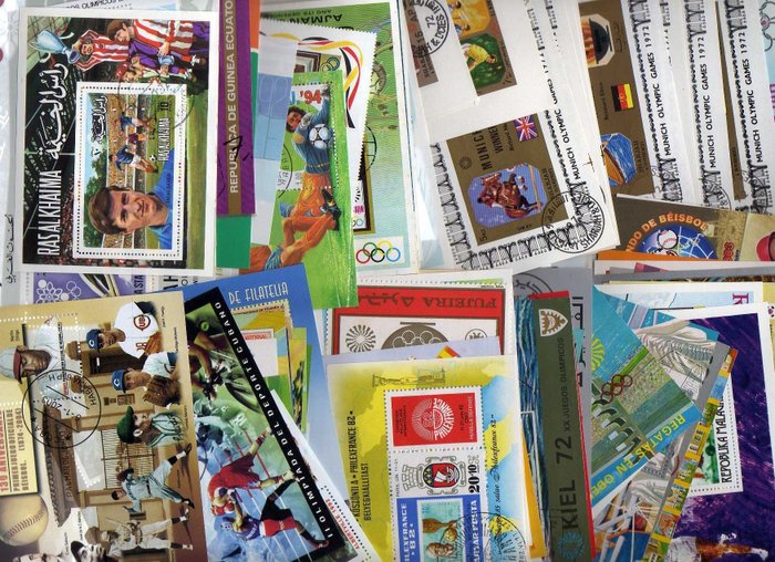 Wereld - Large Collection blocs, sheets, FDCs and stamps all on Sport topics