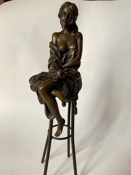 D'après Pierre Collinet - Sculpture en bronze - Nu - Signé - Bronze