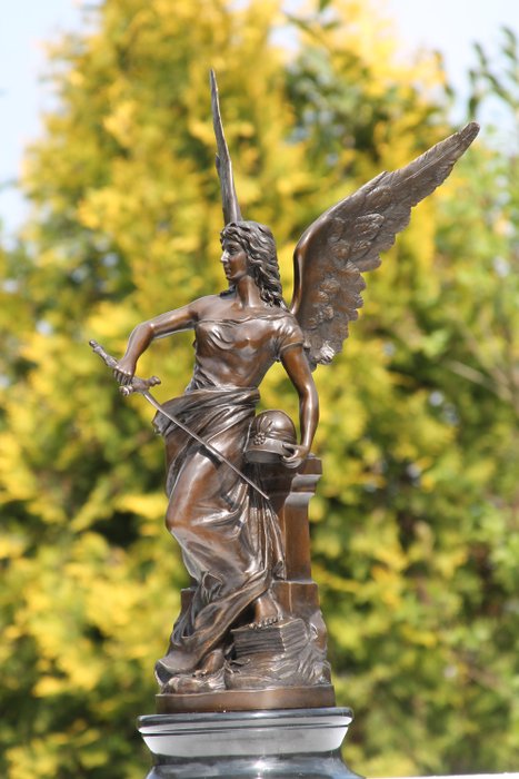 angel minerva completely bronze on a marble base 75 cm and 21 kg – bronze marble