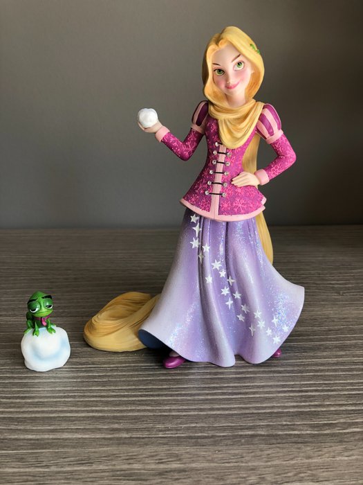 Disney Showcase Collection - 2x Figurine - Rapunzel en Pascal