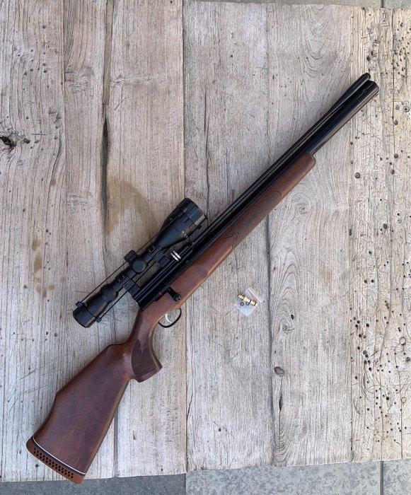 Sweden - 21st Century - Early to Mid - Webley Axsor - Telescopic sight - PCP - Air rifle - 4.5 Pellet Cal