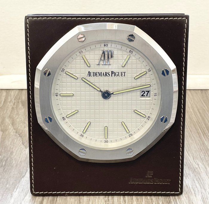 Audemars Piguet ROYAL OAK - Table Clock - Leather, Steel - Around 2010