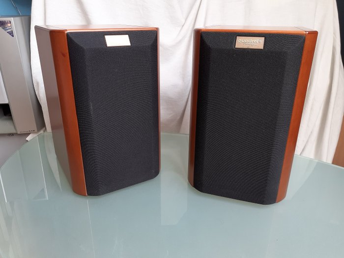 Quadral - Pico - 2 way - bass reflex - matching pair - Speaker set
