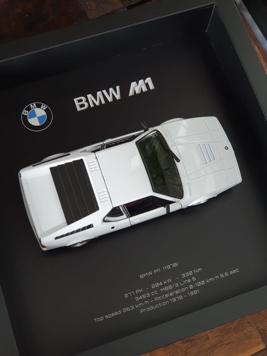 Élément décoratif - 3D Framed BMW M1 (1978) - Wheels in Frame