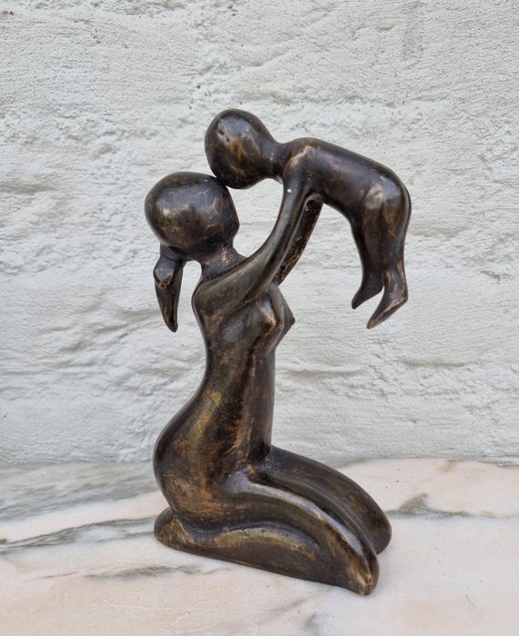 Figurine - mother love - Bronze