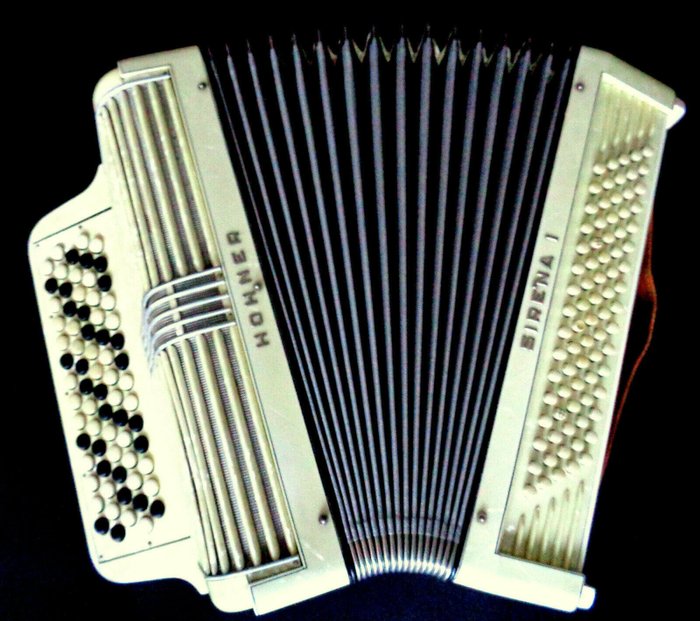 Hohner - Sirena I - Chromatic button accordion - Germany - 1950