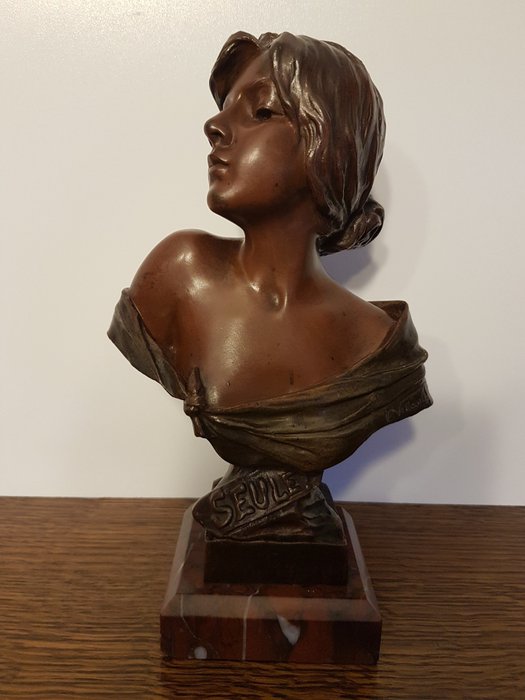 Emmanuel Villanis - Seule - Art Nouveau bronzen buste