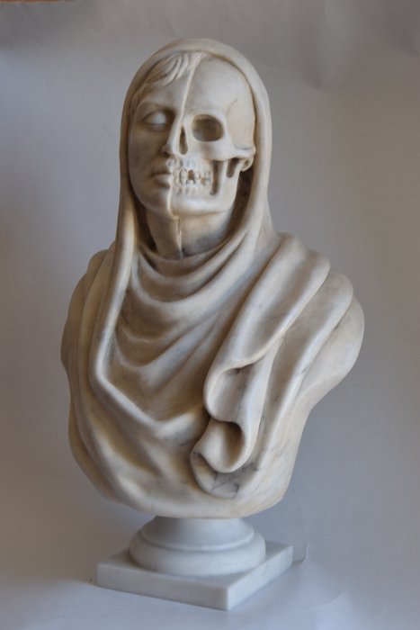 Studio Todini - Rzeźba, „Vanitas” lub „Memento mori” - 55 cm - Marmur - Late 20th century