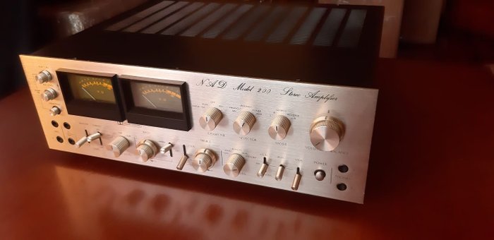NAD - Model 200 Dolby Stereo Amplifier - 积分放大器