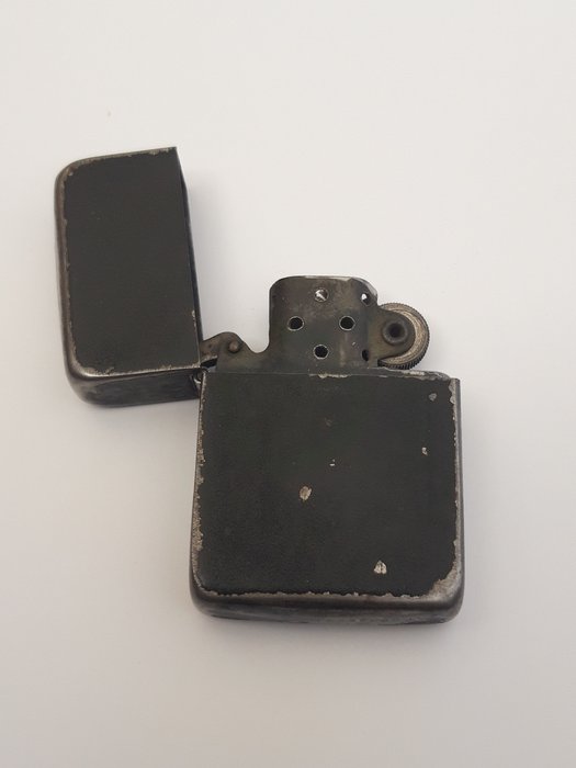 Zippo - WWII, BLACK CRACKLE, DOUBLE STAMP - Αναπτήρας