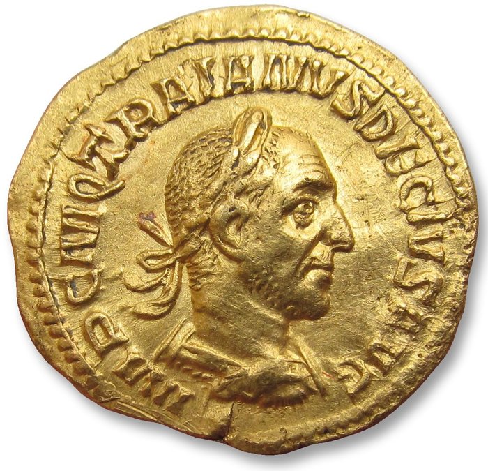 Roman Empire. Trajan Decius (AD 249-251). Gold Aureus,  Rome mint - VICTORIA AVG reverse type - beautifully centered, scarce coin!