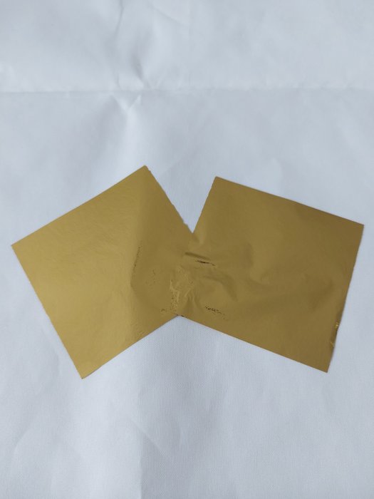 Lotto speciale 200 fogli foglia oro 8 x 8 cm circa 100 g + colla vernice e  pennello, set, (200) - foglia d'oro - Catawiki