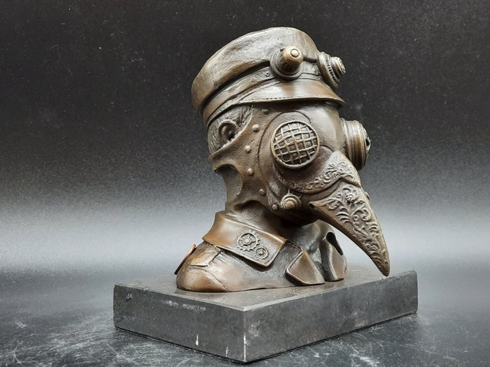 Staty, Bronze Steampunk Plague Doctor - 13 cm - Brons, Marmor