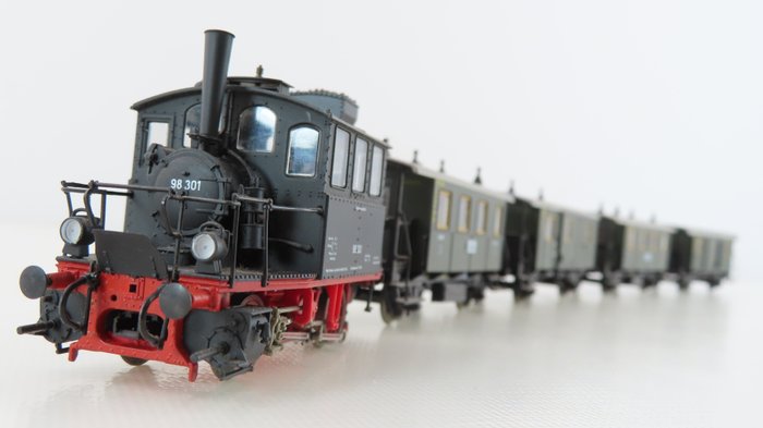 Roco H0 - 43030 - Zestaw - z parowozem BR 98 "Der Glaskasten" i 4 wagonamicarriage - DB