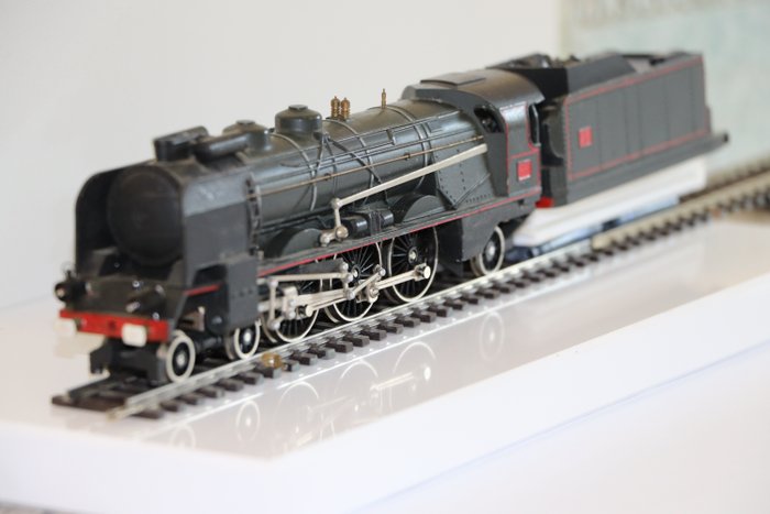 Bascou H0 - Steam locomotive with tender - 231 Pacific - SNCF