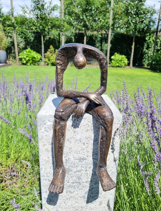 Skulptur, Melancholie - 38 cm - Patineret bronze