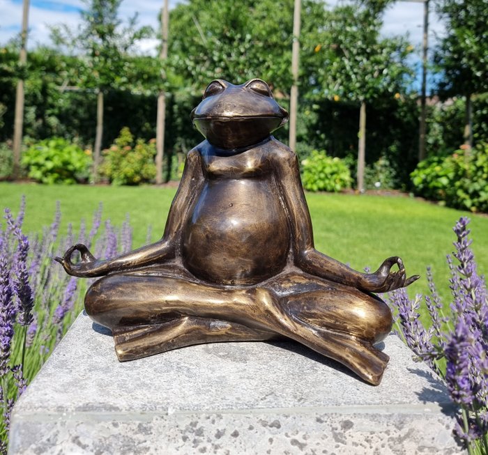 Image 3 of Frog - Meditating - Patinated bronze - recent