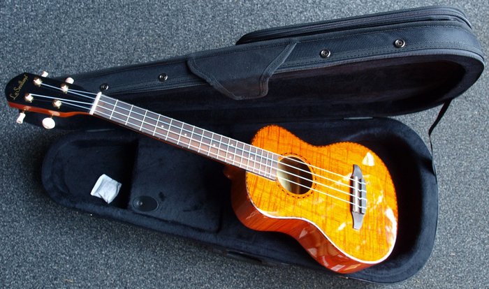 La Sevillana - UT-8-SM striped mapel - No Reserve - Tenor ukulele