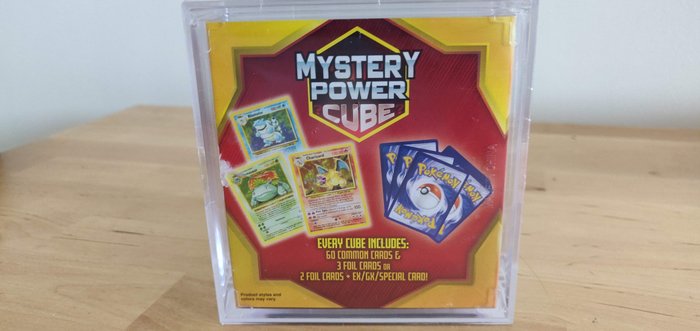 The Pokémon Company - Pokémon - Boîte Mystery Power Cube US Exclusive - 63 Cards - 2018