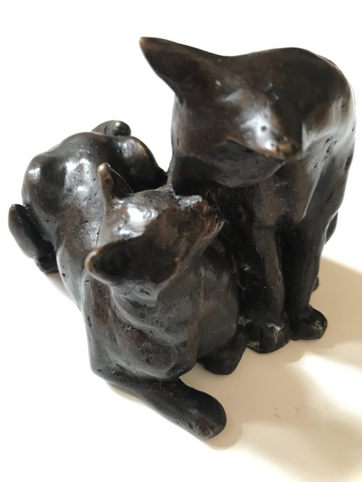 Statuetă - Two cats kissing - Bronz (patinat)
