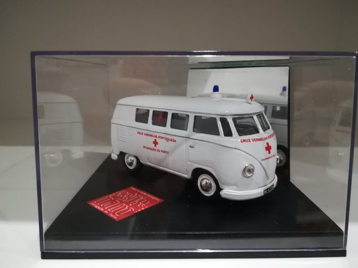 Vitesse - 1:43 - Volkswagen T1 Bus - Ambulance